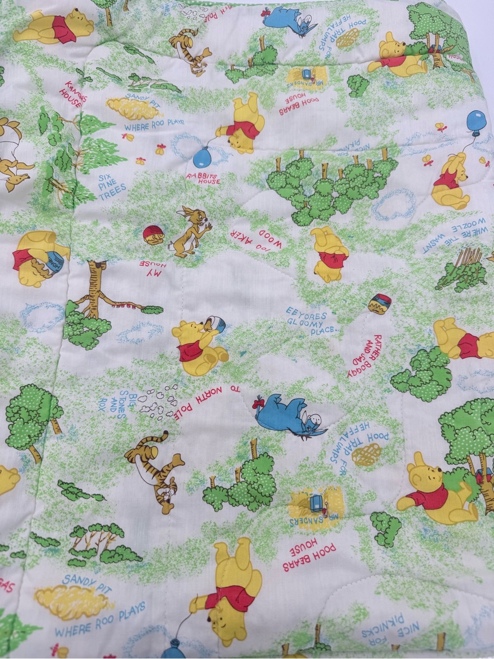 VTG 1980s Disney Prod Winnie The Pooh Quilted Baby Crib Blanket 100 Acre Woods